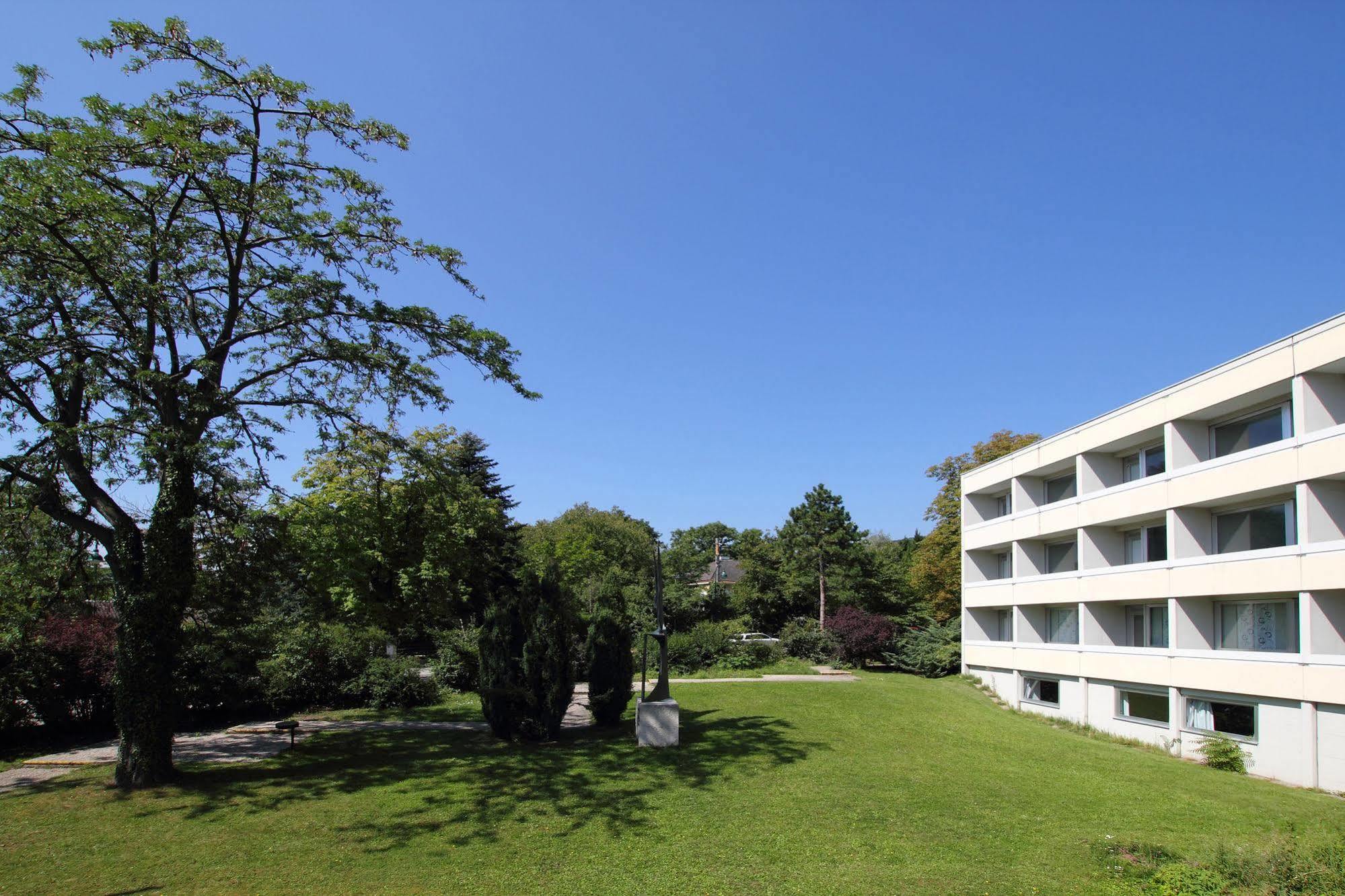 College Garden Hotel Bad Voeslau Exteriér fotografie